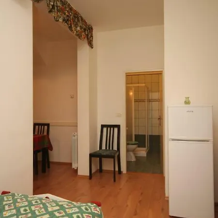 Pjescana Uvala 7385c Pula